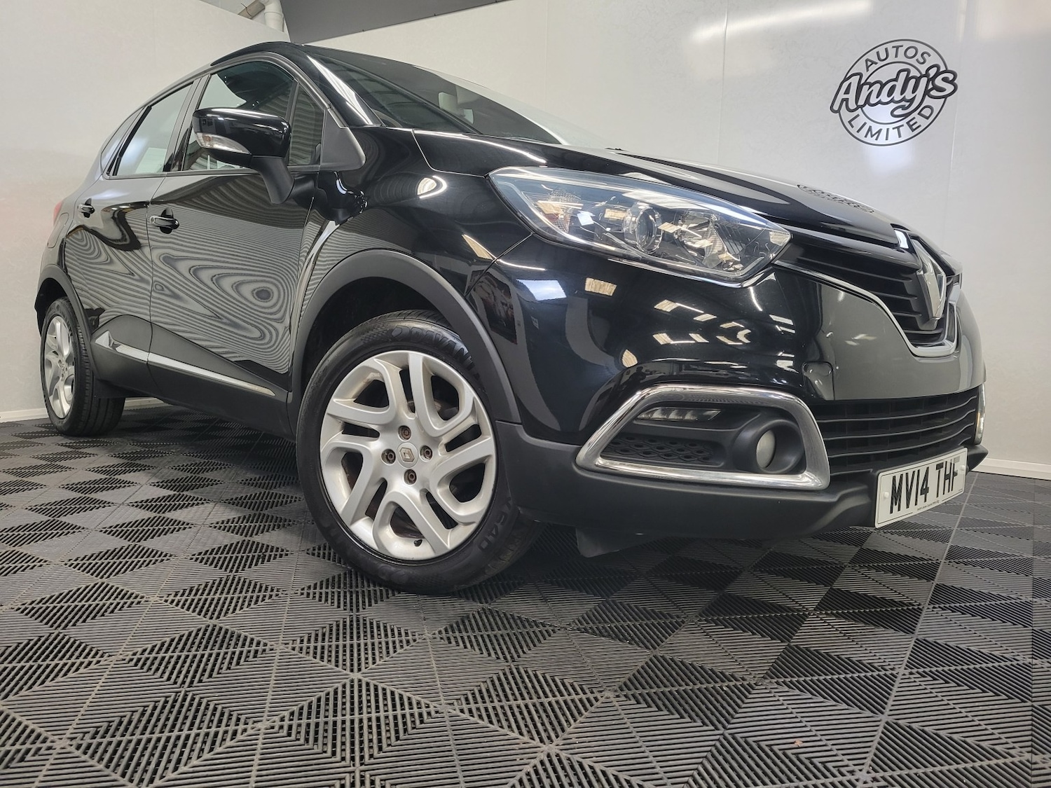 Used Renault Captur 2014 for sale - 77792897: Photo 4