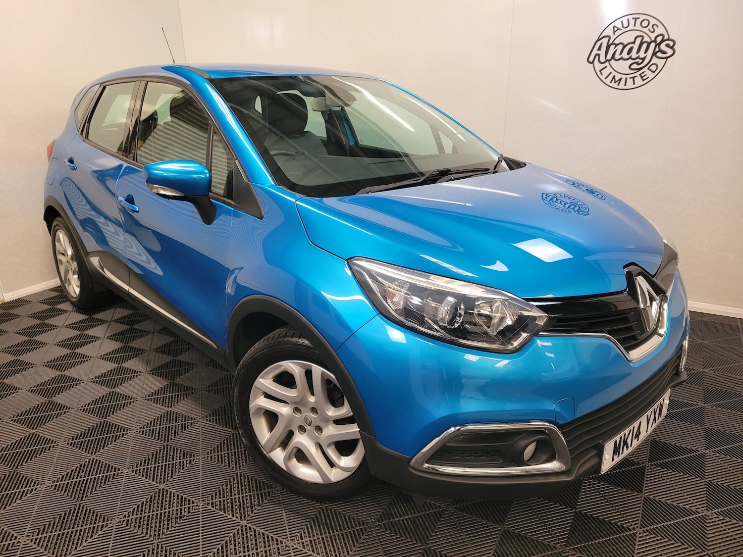 Used Renault Captur 2014 for sale - 76974338: Photo 1