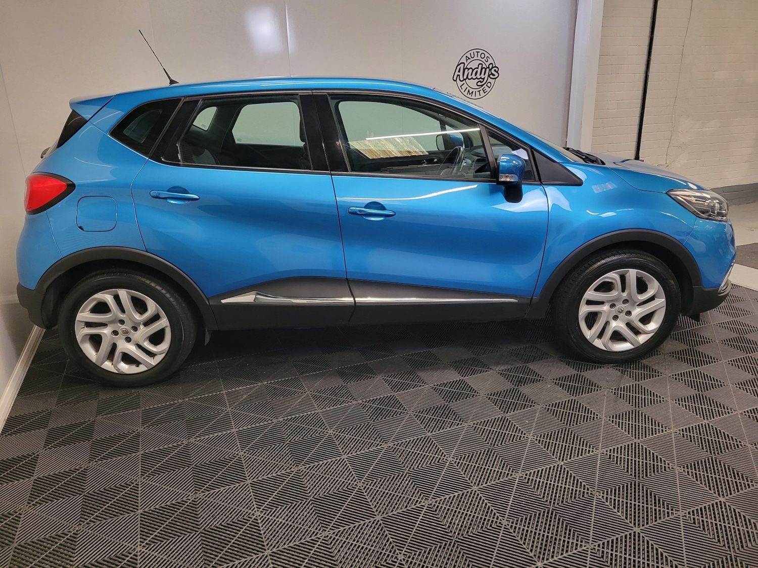 Used Renault Captur 2014 for sale - 76974338: Photo 16