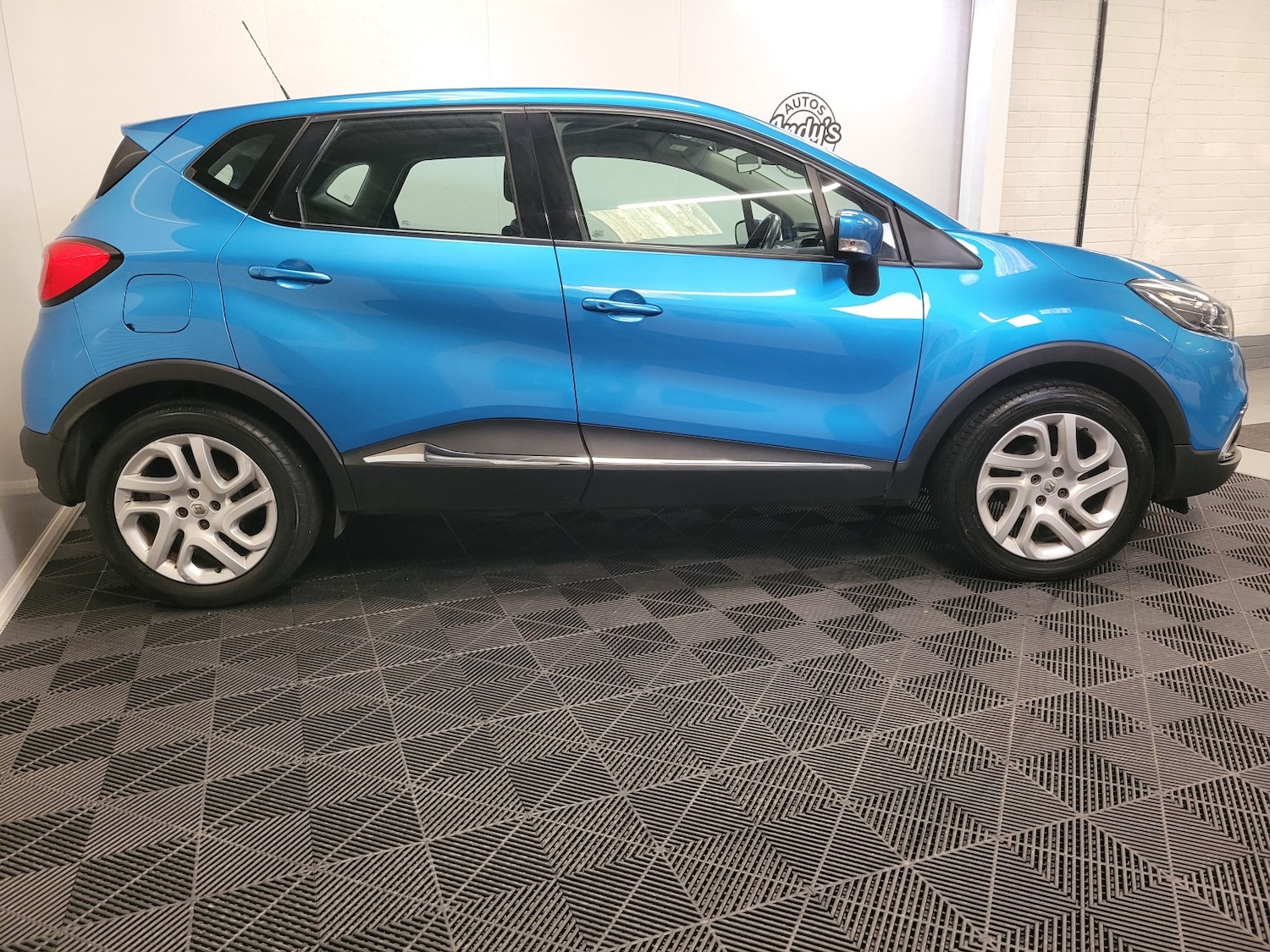 Used Renault Captur 2014 for sale - 76974338: Photo 17