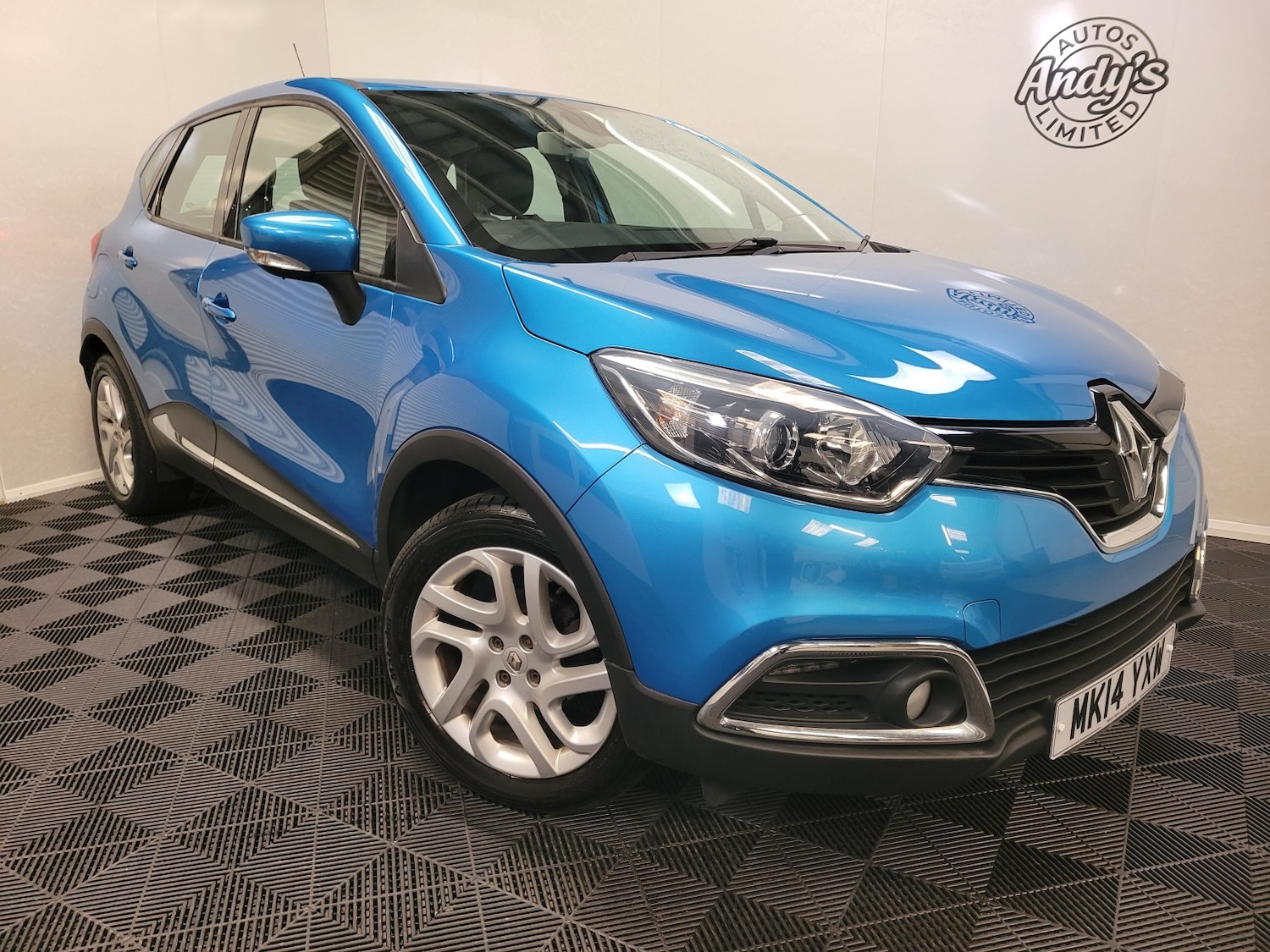 Used Renault Captur 2014 for sale - 76974338: Photo 3