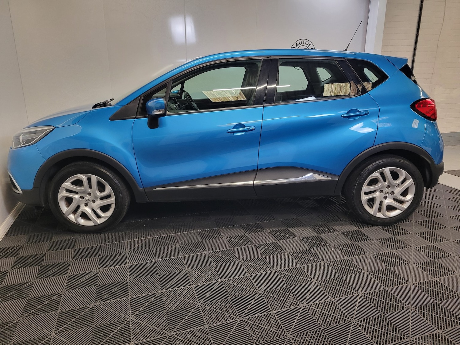 Used Renault Captur 2014 for sale - 76974338: Photo 30