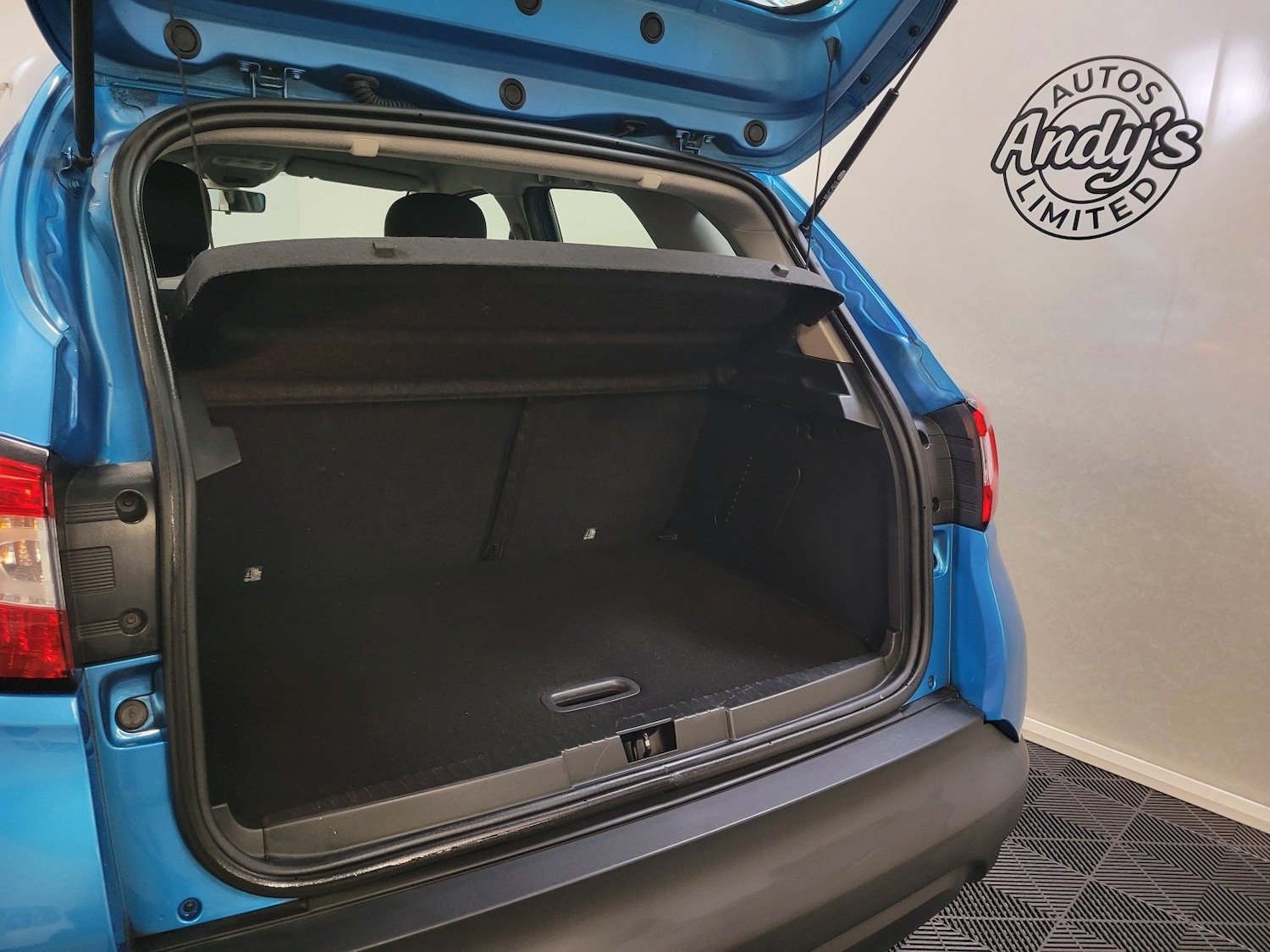 Used Renault Captur 2014 for sale - 76974338: Photo 36