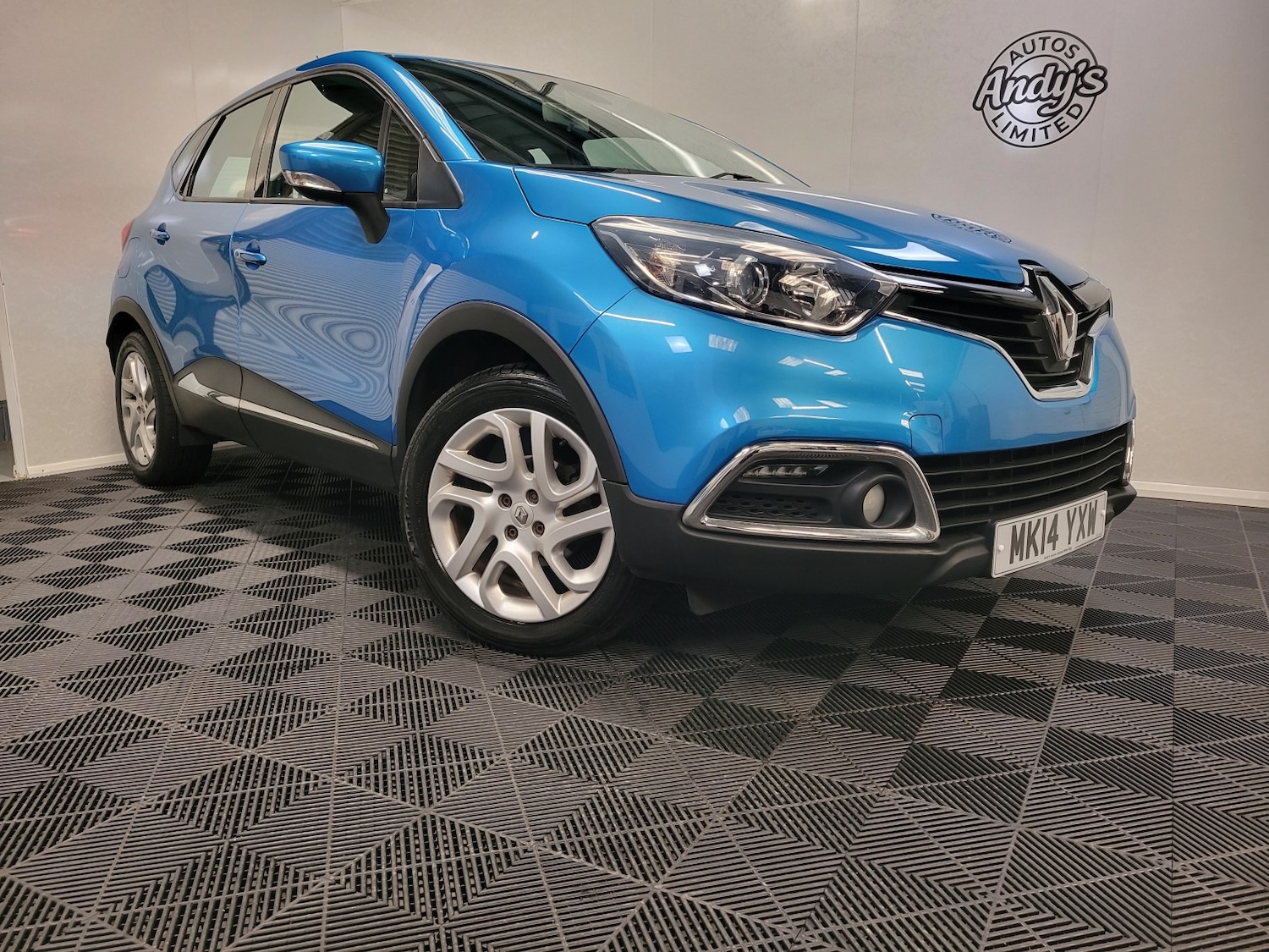 Used Renault Captur 2014 for sale - 76974338: Photo 4