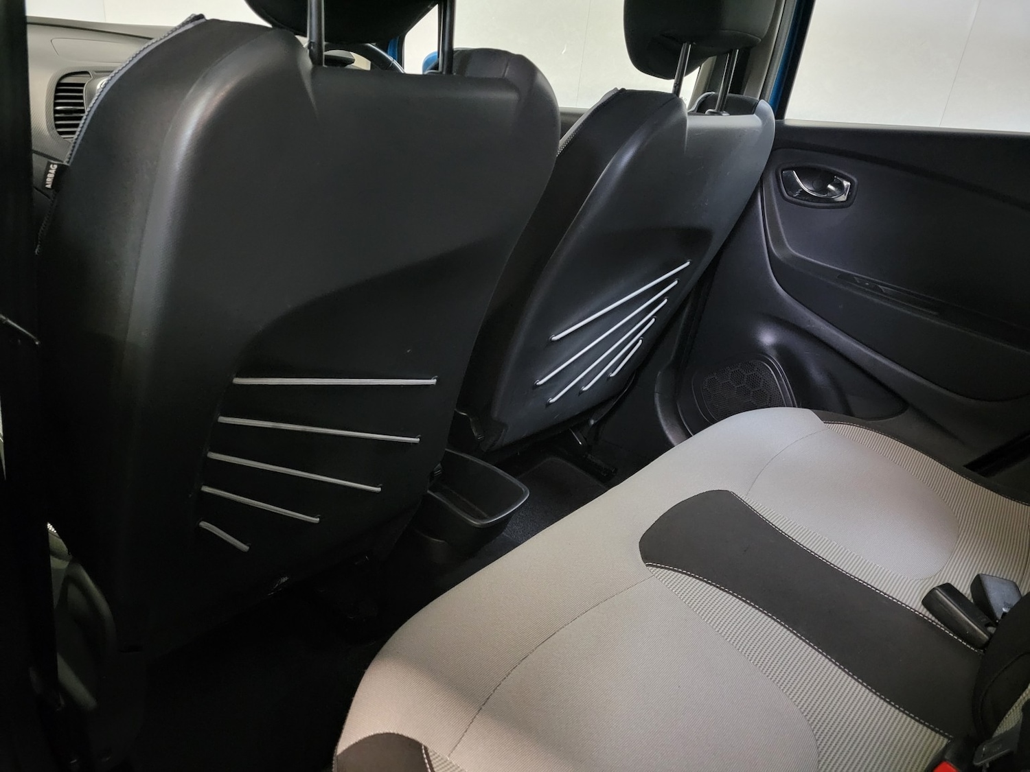 Used Renault Captur 2014 for sale - 76974338: Photo 46