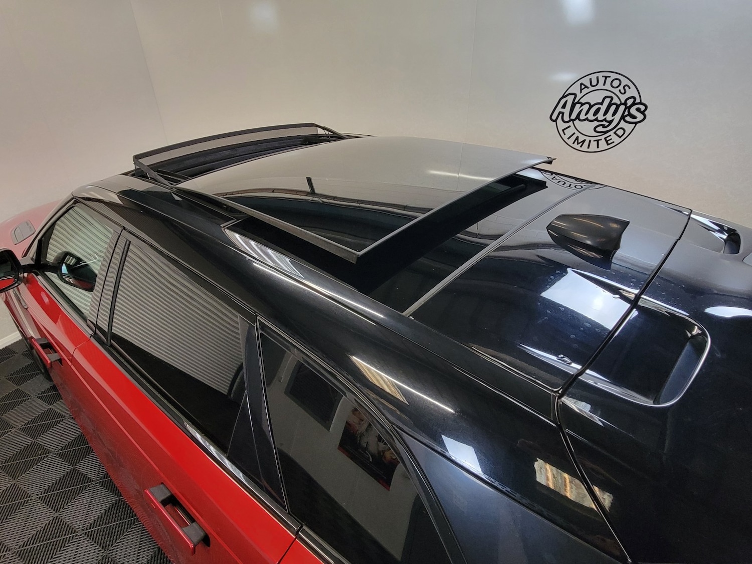 Used Land Rover Range Rover Velar 2017 for sale - 77053700: Photo 40