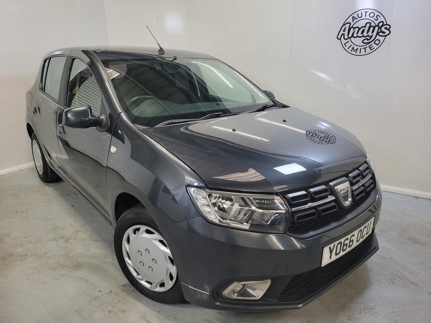 Used Dacia Sandero 2017 for sale - 76397025: Photo 2