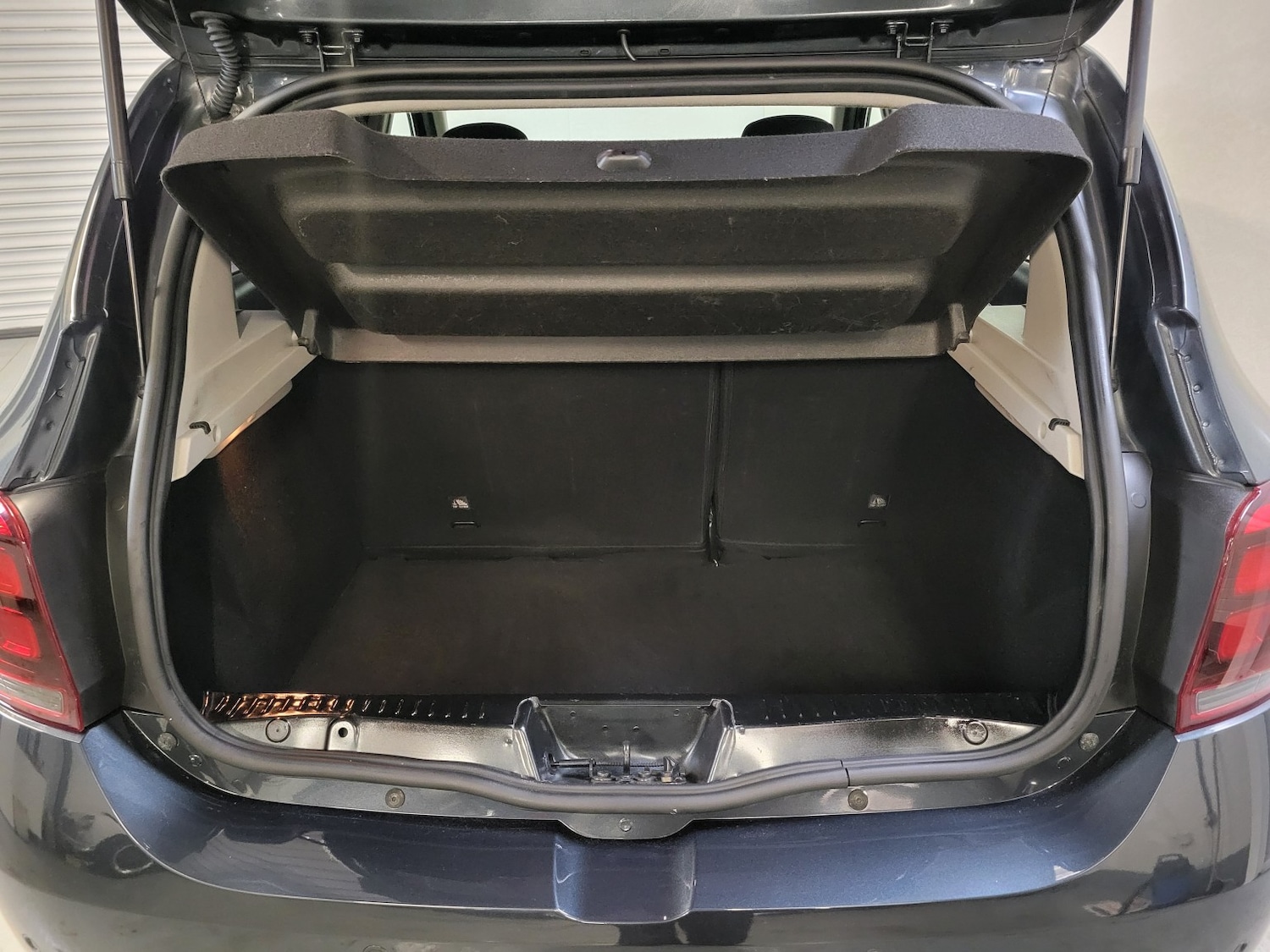 Used Dacia Sandero 2017 for sale - 76397025: Photo 35