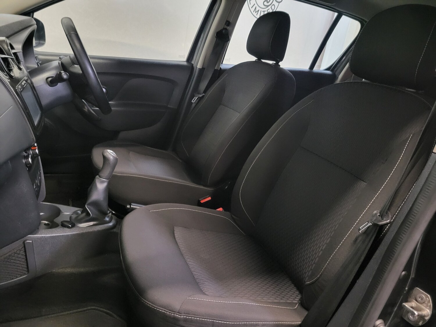 Used Dacia Sandero 2017 for sale - 76397025: Photo 42