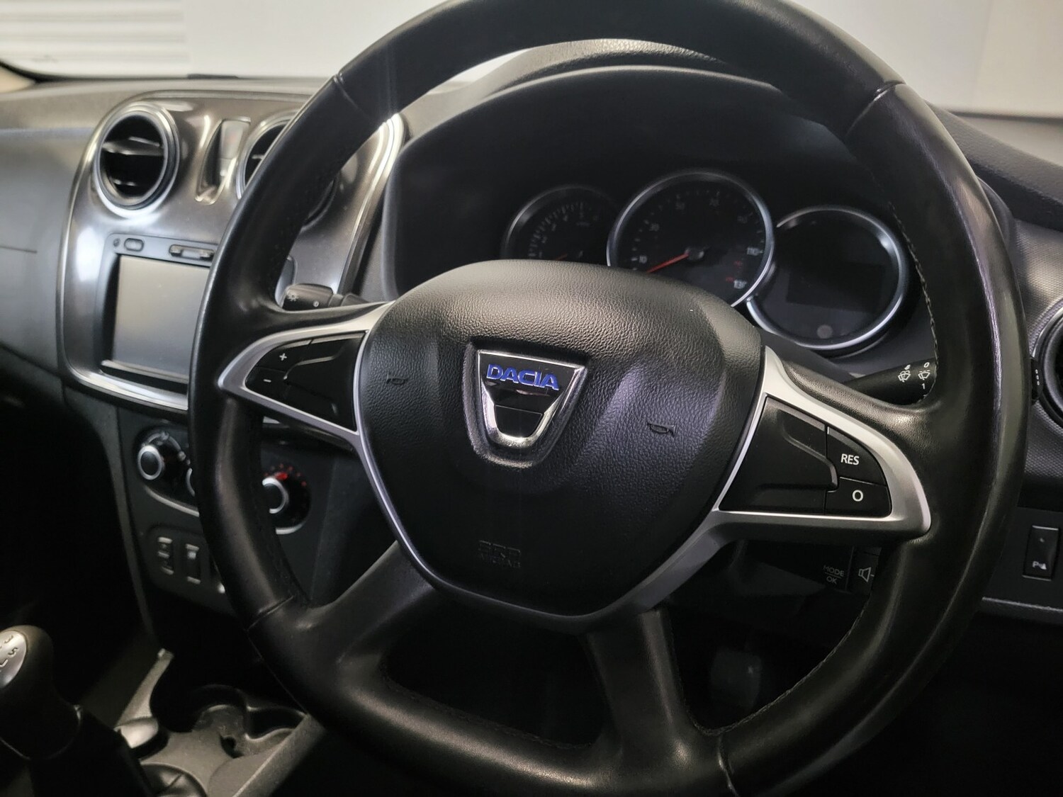 Used Dacia Sandero 2017 for sale - 76397025: Photo 47