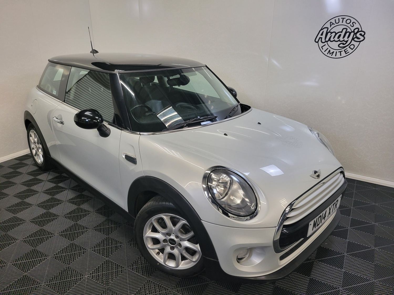 Used MINI Hatch 2014 for sale - 76896883: Photo 2