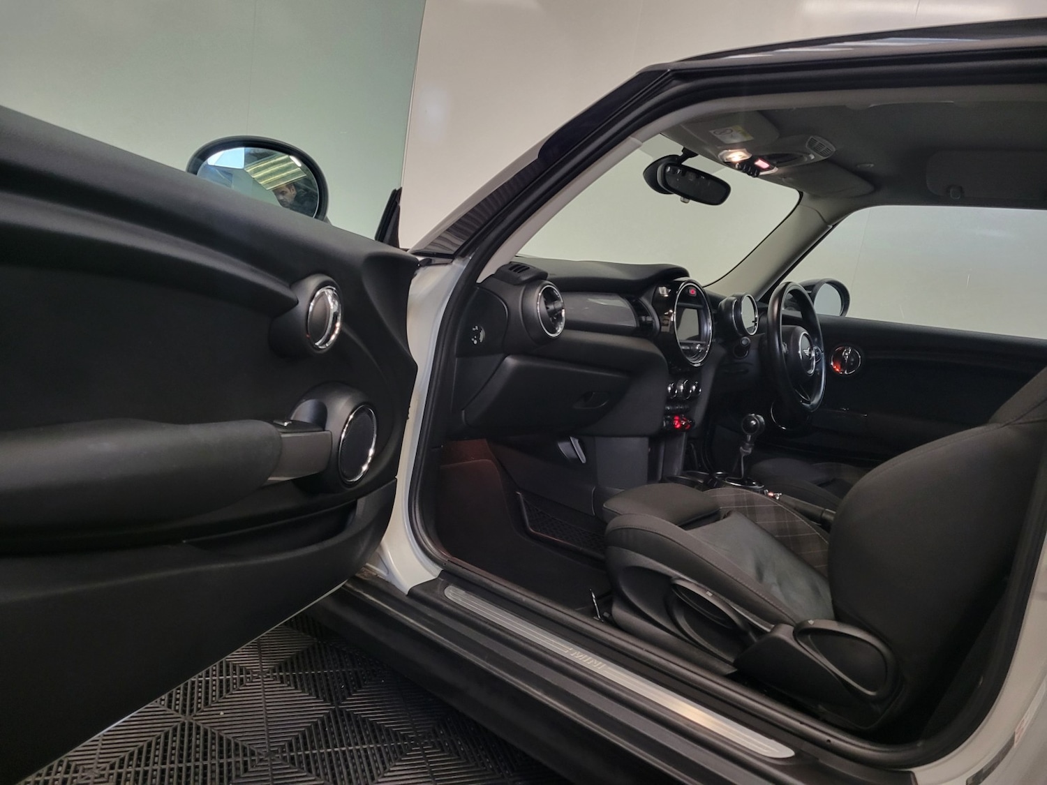 Used MINI Hatch 2014 for sale - 76896883: Photo 46