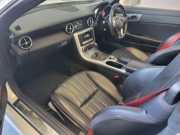 Used Mercedes-Benz SLK 2014 for sale - 74697346: Photo 14
