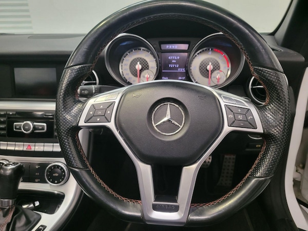 Used Mercedes-Benz SLK 2014 for sale - 74697346: Photo 15