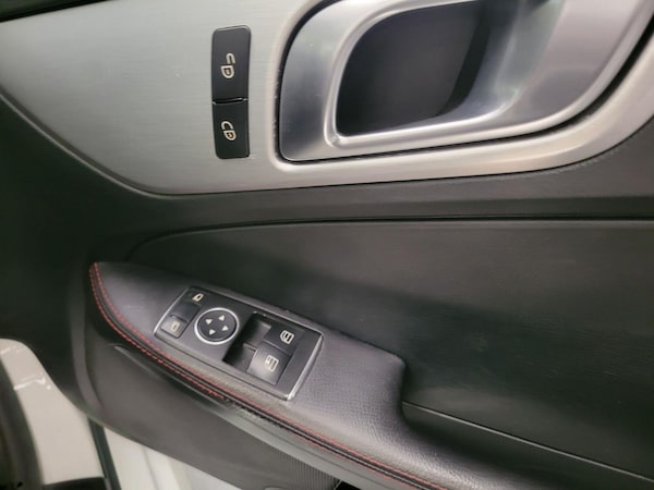 Used Mercedes-Benz SLK 2014 for sale - 74697346: Photo 47