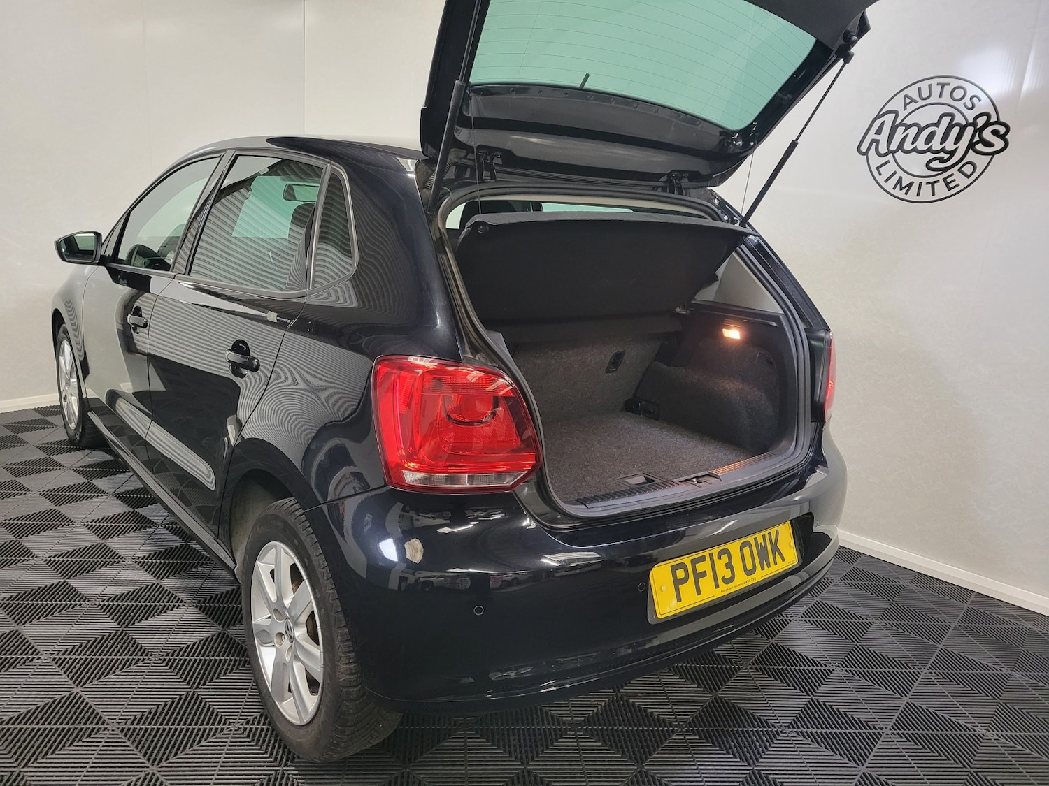 Used Volkswagen Polo 2013 for sale - 77897788: Photo 31