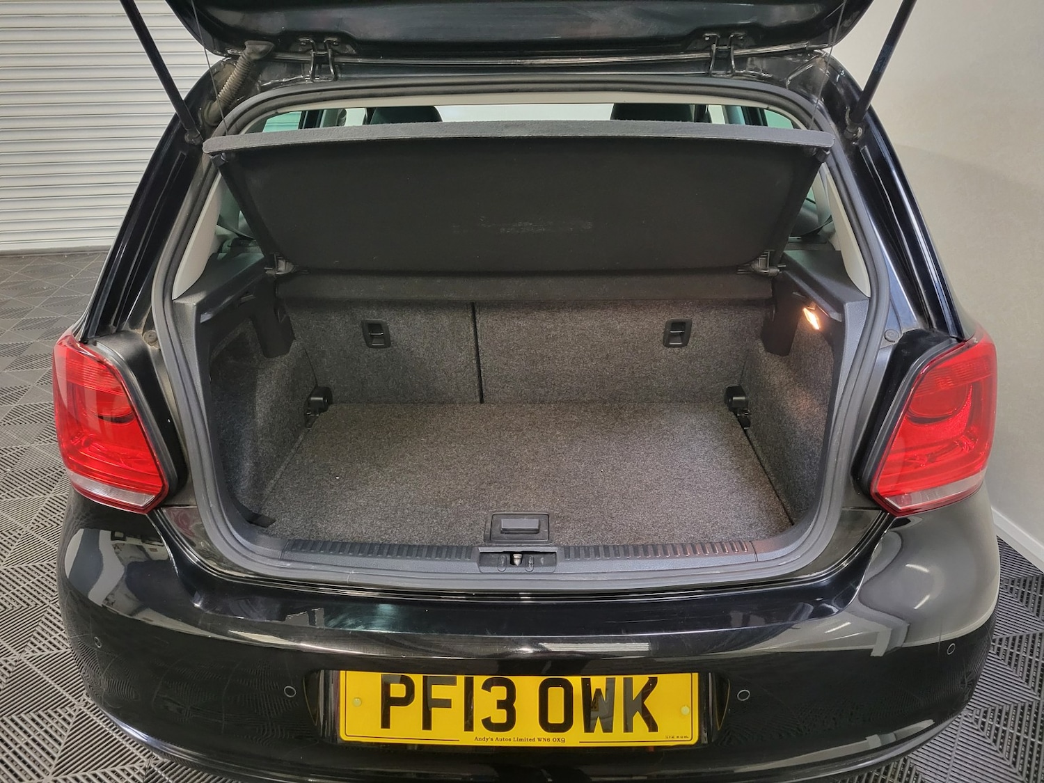 Used Volkswagen Polo 2013 for sale - 77897788: Photo 32