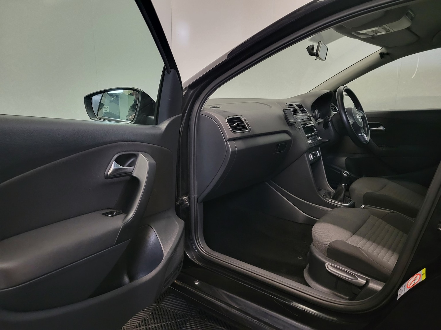 Used Volkswagen Polo 2013 for sale - 77897788: Photo 37