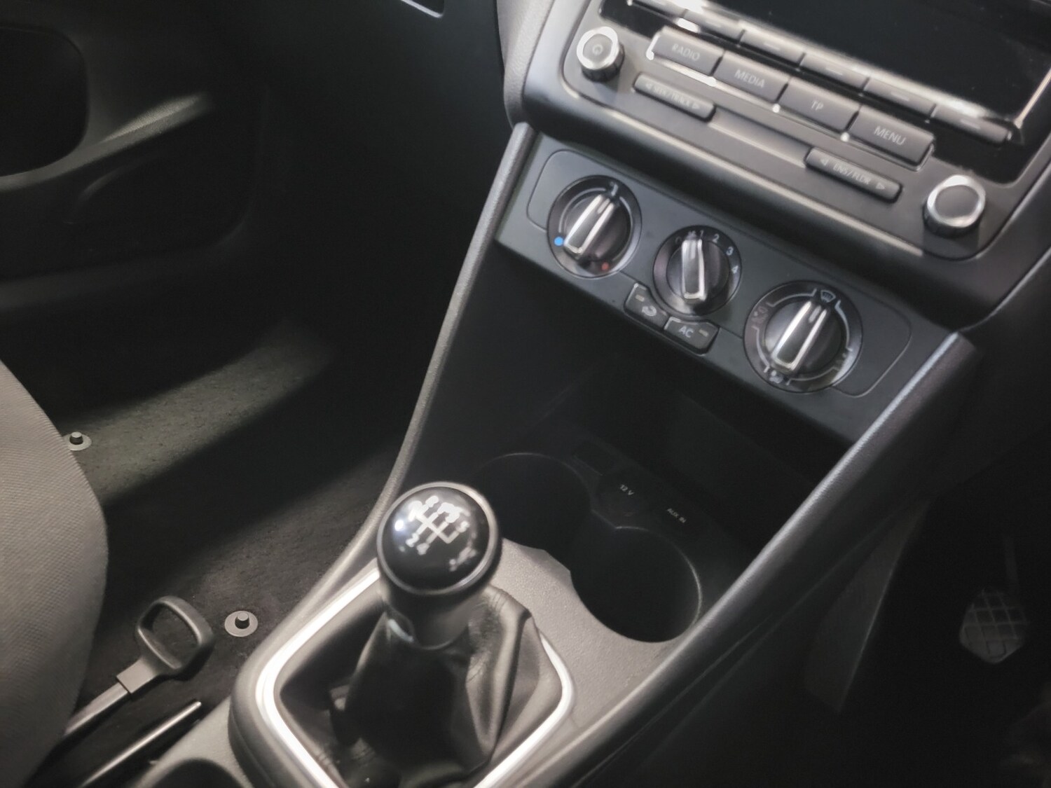 Used Volkswagen Polo 2013 for sale - 77897788: Photo 42