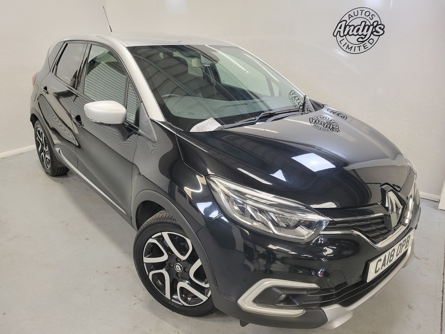 Used Renault Captur 2018 for sale - 76126355: Photo 1