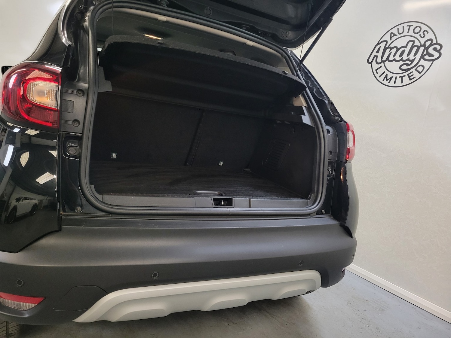 Used Renault Captur 2018 for sale - 76126355: Photo 15