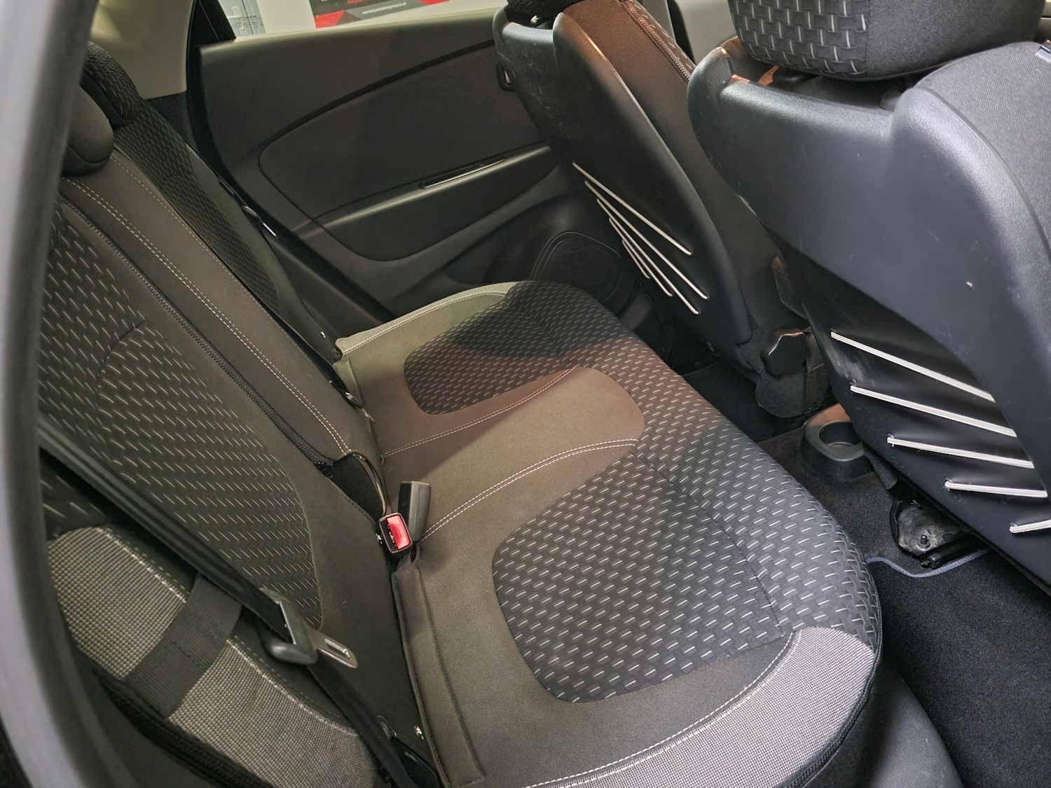 Used Renault Captur 2018 for sale - 76126355: Photo 16