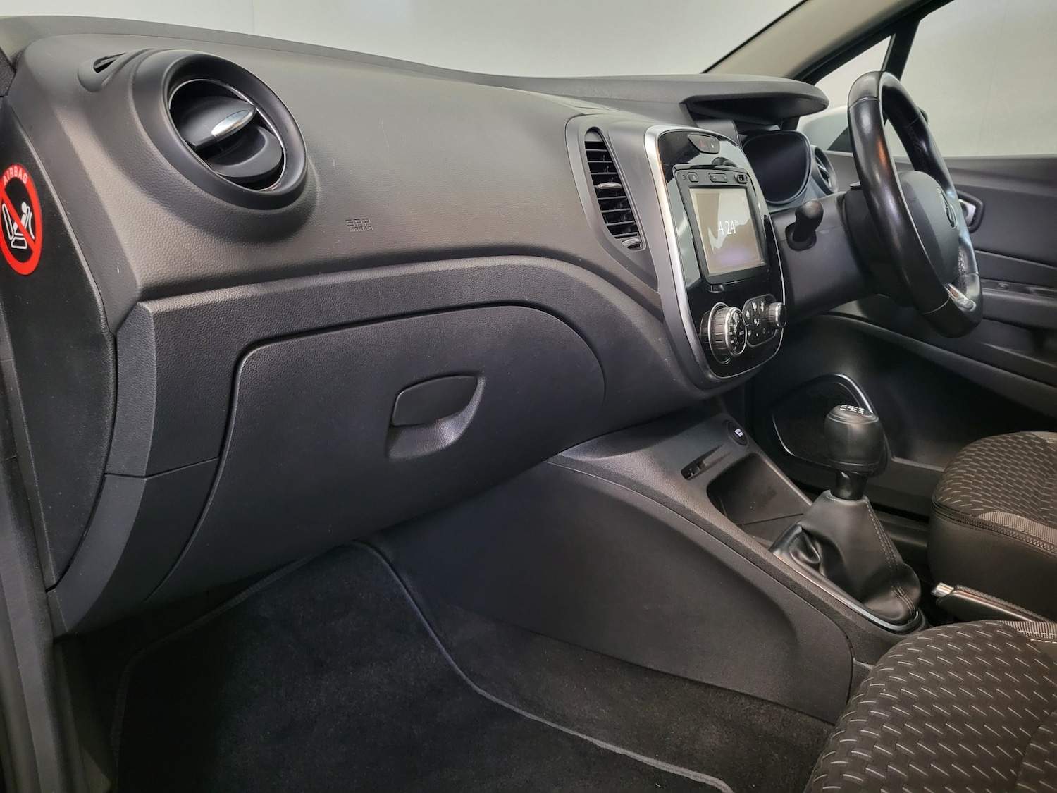 Used Renault Captur 2018 for sale - 76126355: Photo 21