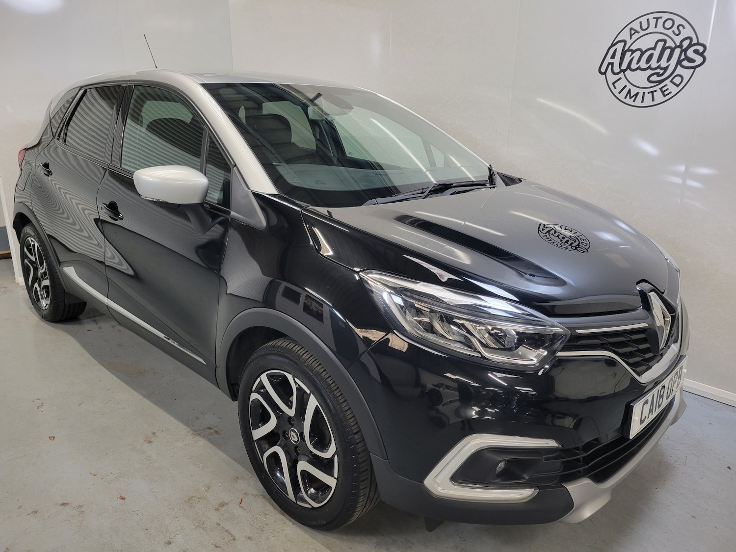 Used Renault Captur 2018 for sale - 76126355: Photo 42