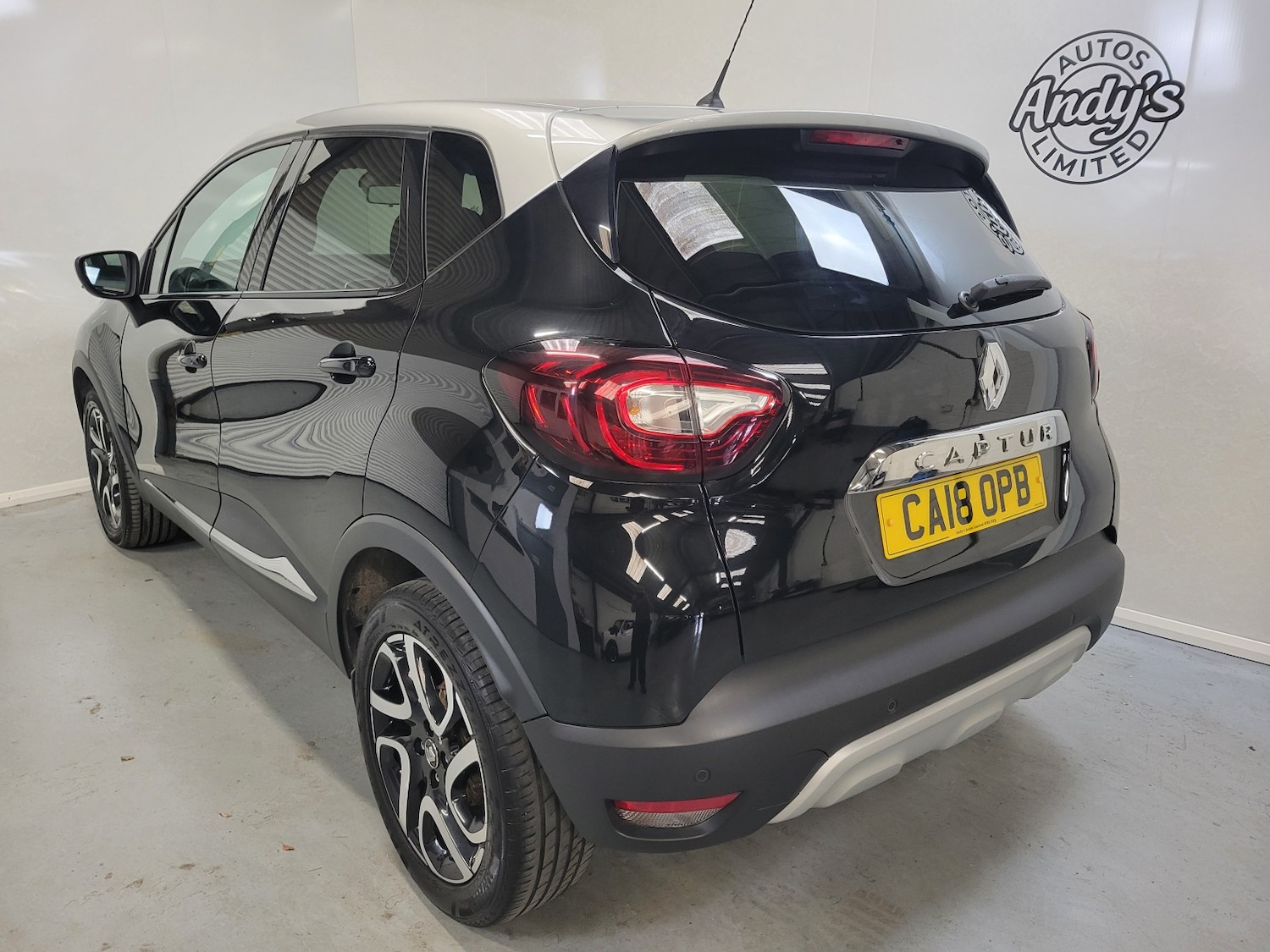 Used Renault Captur 2018 for sale - 76126355: Photo 8