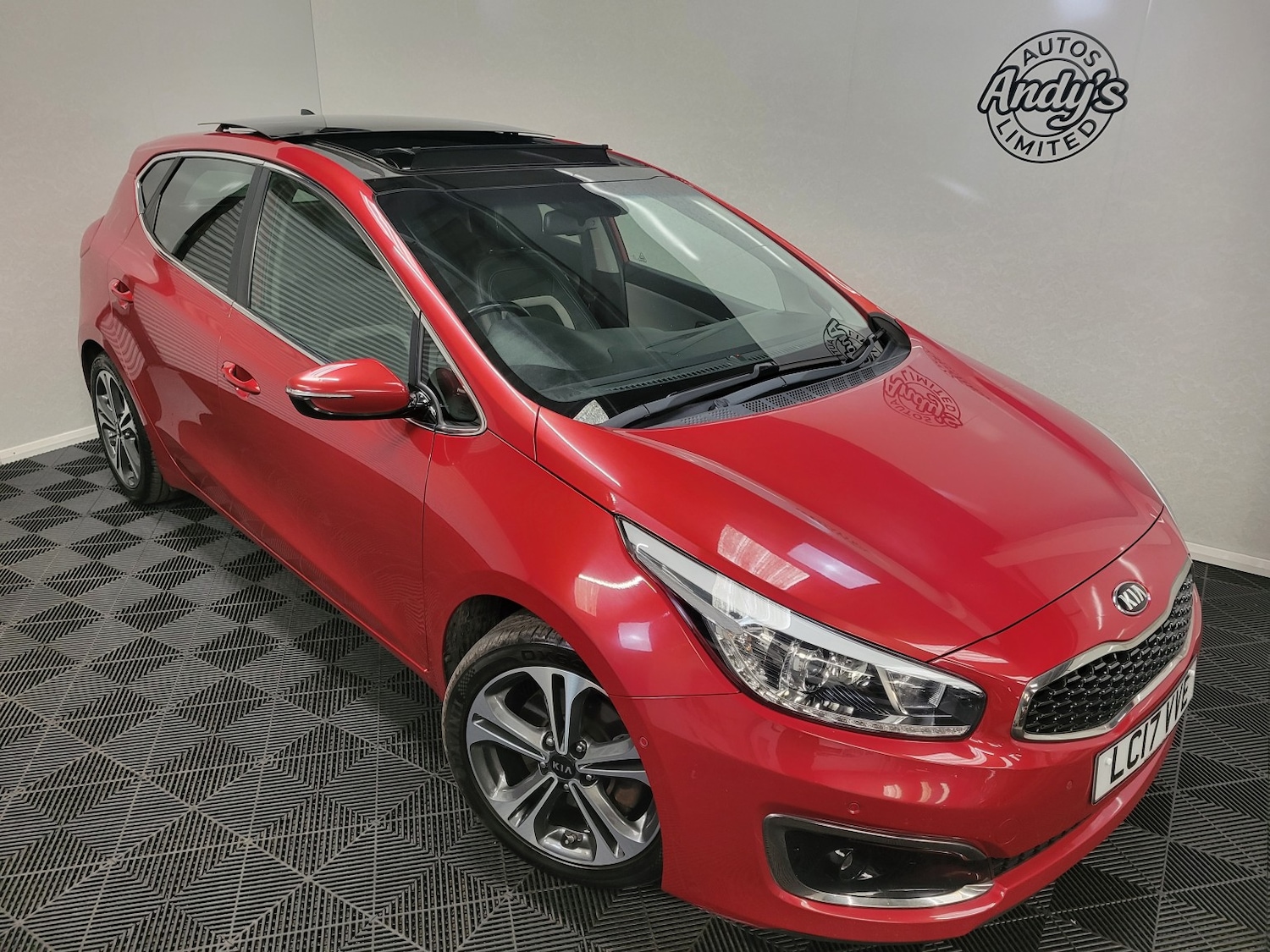 Used Kia Ceed 2017 for sale - 77742900: Photo 2