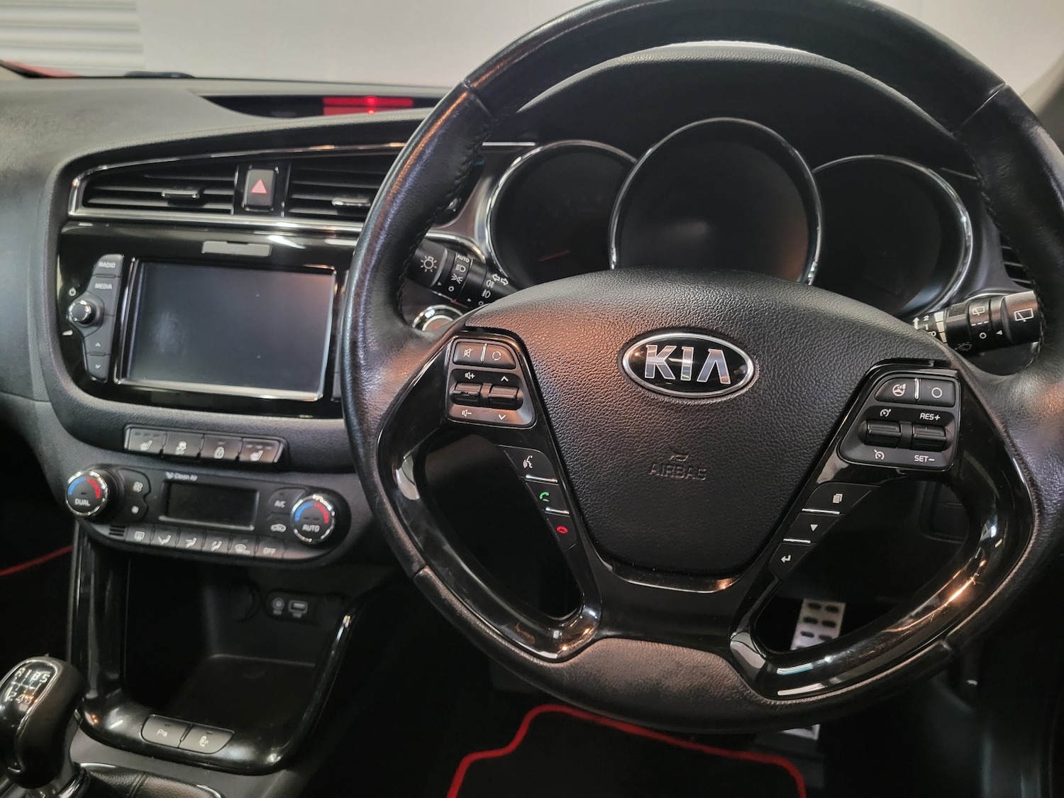 Used Kia Ceed 2017 for sale - 77742900: Photo 42