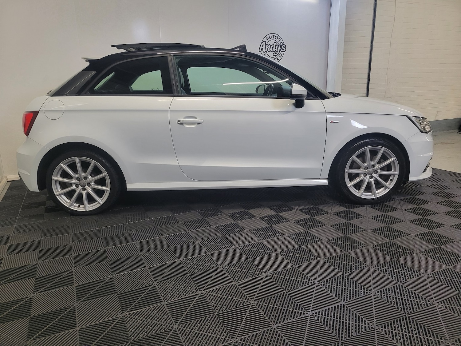 Used Audi A1 2015 for sale - 76734795: Photo 21