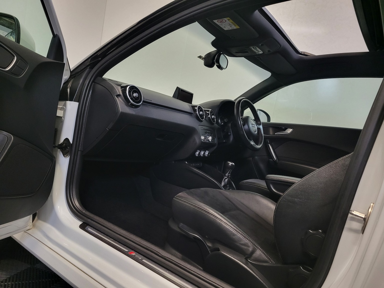 Used Audi A1 2015 for sale - 76734795: Photo 59