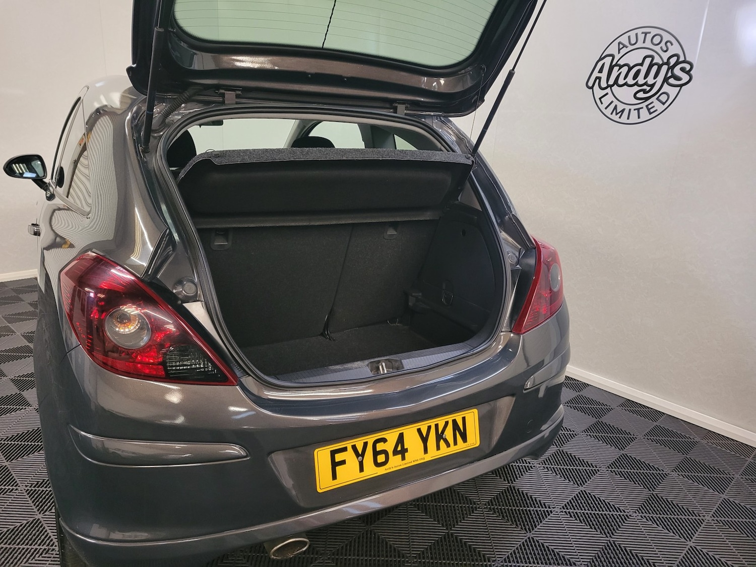 Used Vauxhall Corsa 2014 for sale - 77107610: Photo 29