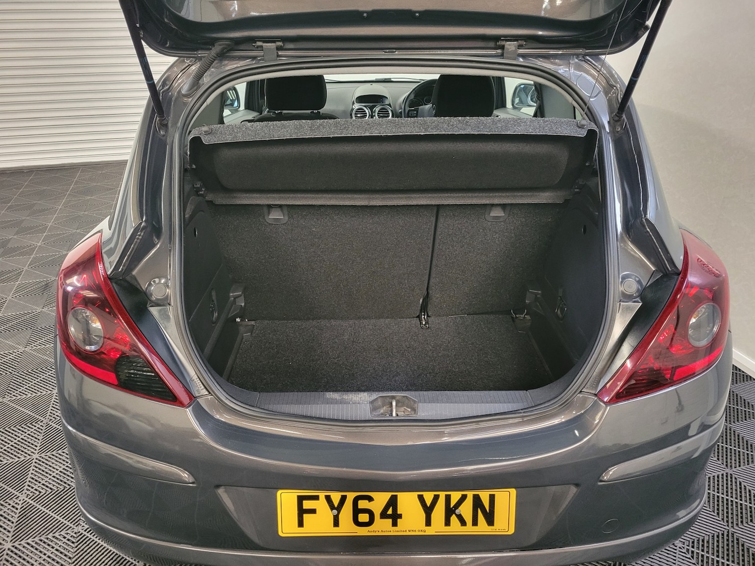 Used Vauxhall Corsa 2014 for sale - 77107610: Photo 30