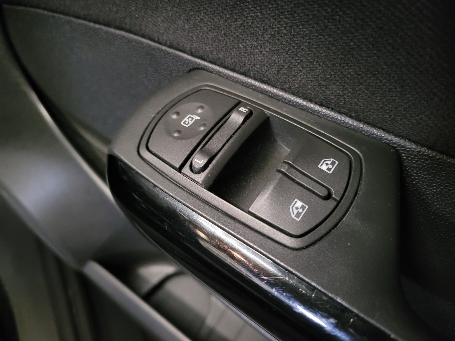 Used Vauxhall Corsa 2014 for sale - 77107610: Photo 39