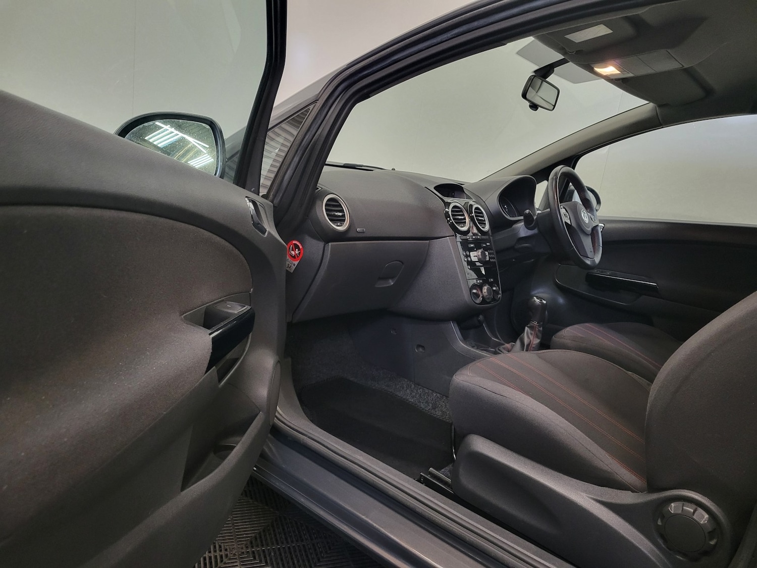 Used Vauxhall Corsa 2014 for sale - 77107610: Photo 47