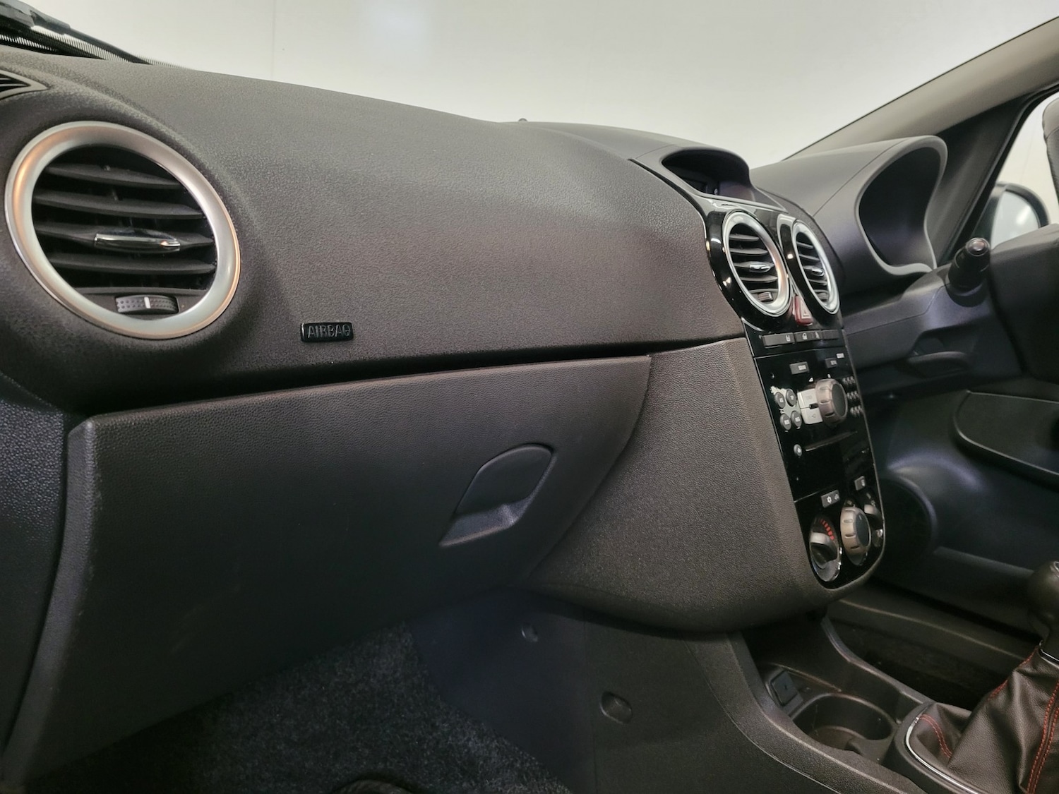 Used Vauxhall Corsa 2014 for sale - 77107610: Photo 50