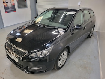 Used Peugeot 308 SW 2019 for sale - 76769536: Photo