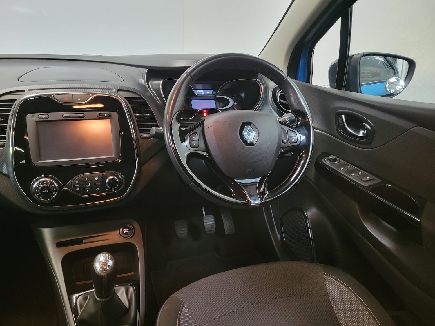 Used Renault Captur 2016 for sale - 76134044: Photo 15