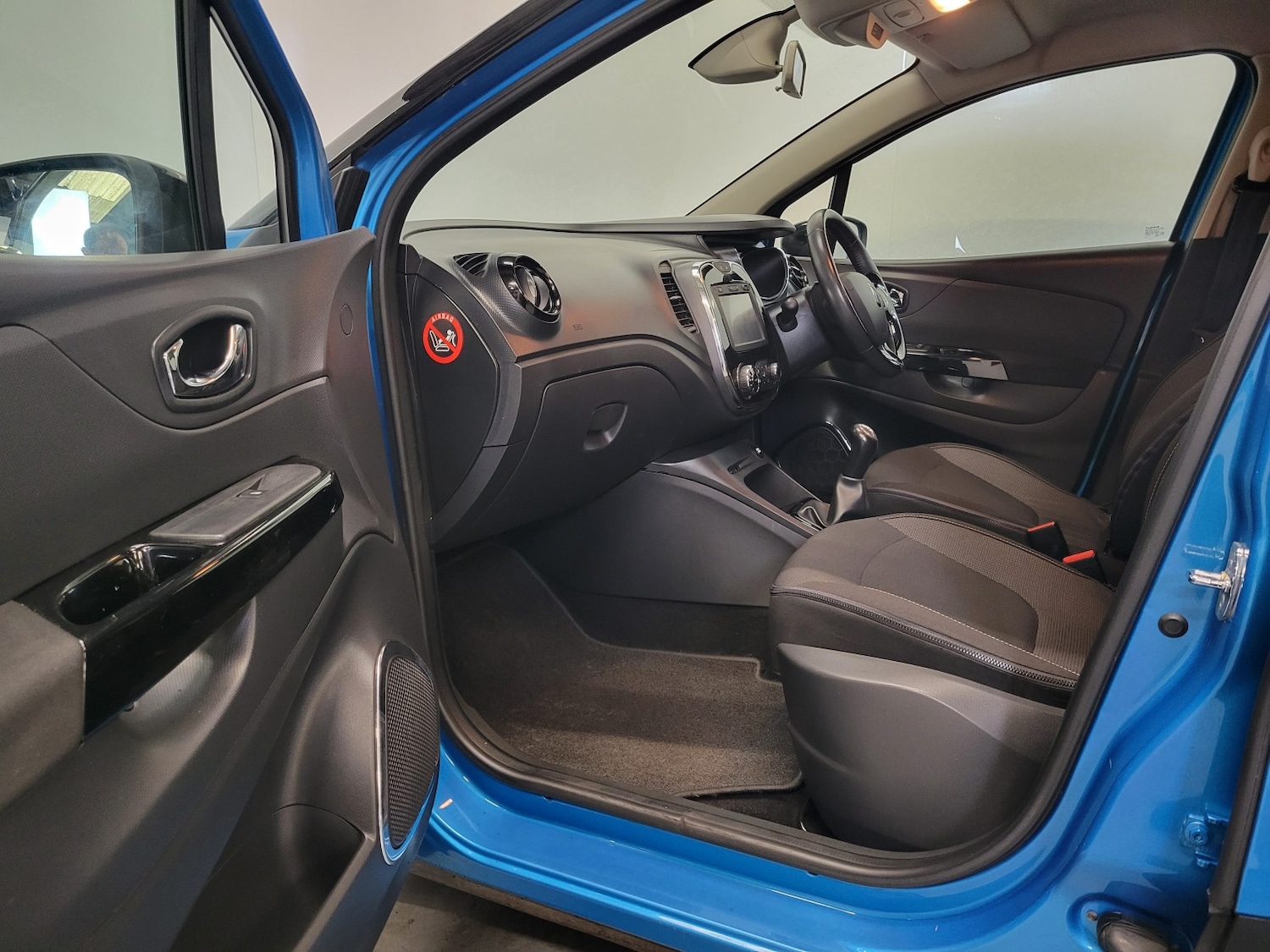 Used Renault Captur 2016 for sale - 76134044: Photo 18