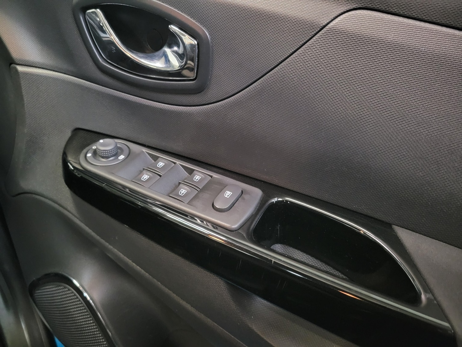 Used Renault Captur 2016 for sale - 76134044: Photo 22
