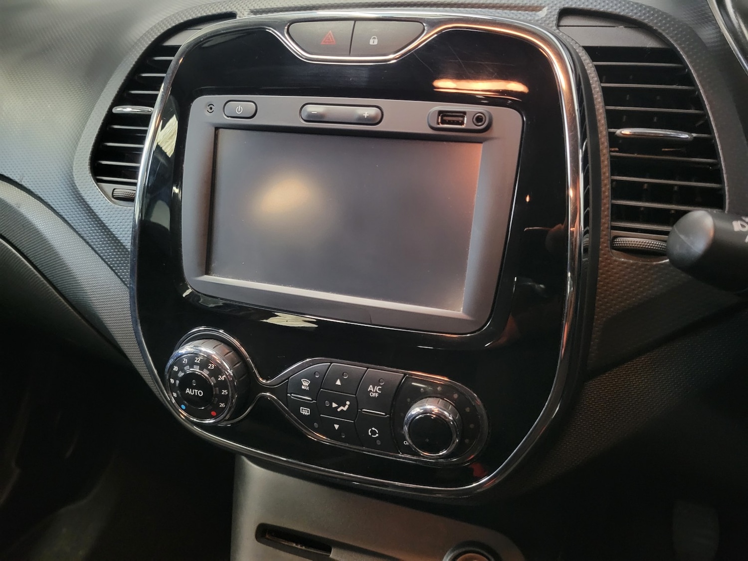 Used Renault Captur 2016 for sale - 76134044: Photo 27