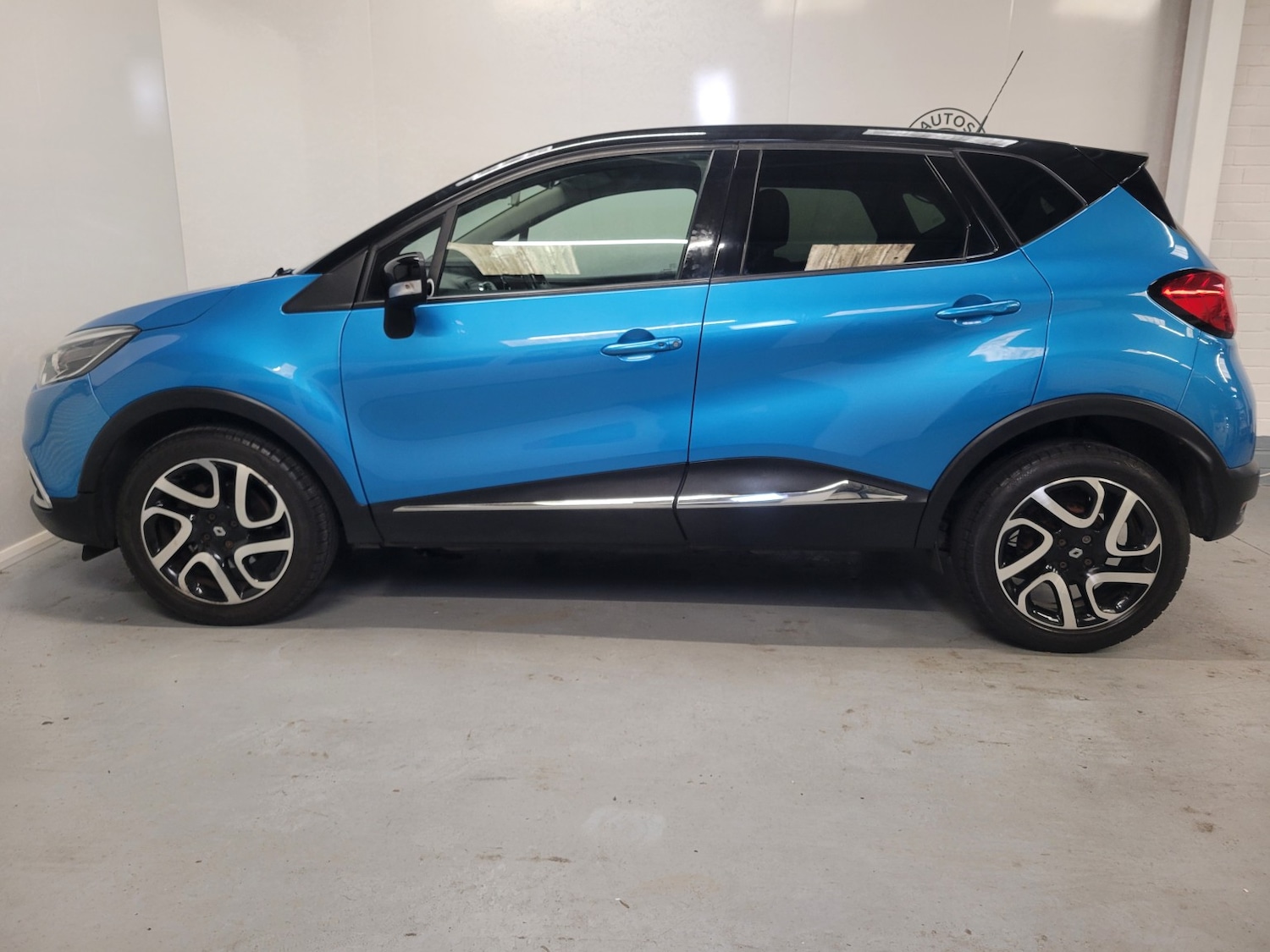 Used Renault Captur 2016 for sale - 76134044: Photo 50
