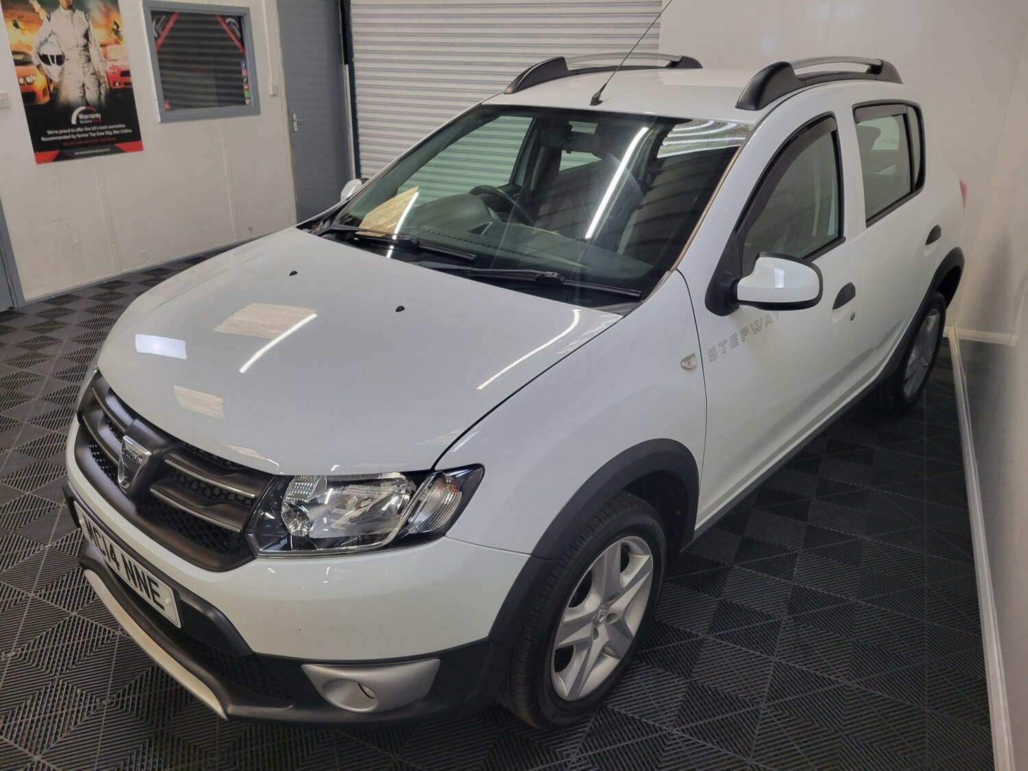 Used Dacia Sandero Stepway 2014 for sale - 77973766: Photo 10