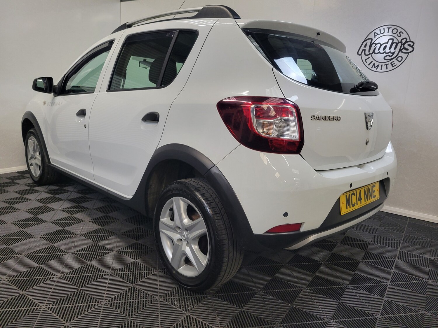 Used Dacia Sandero Stepway 2014 for sale - 77973766: Photo 19