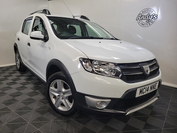 Used Dacia Sandero Stepway 2014 for sale - 77973766: Photo