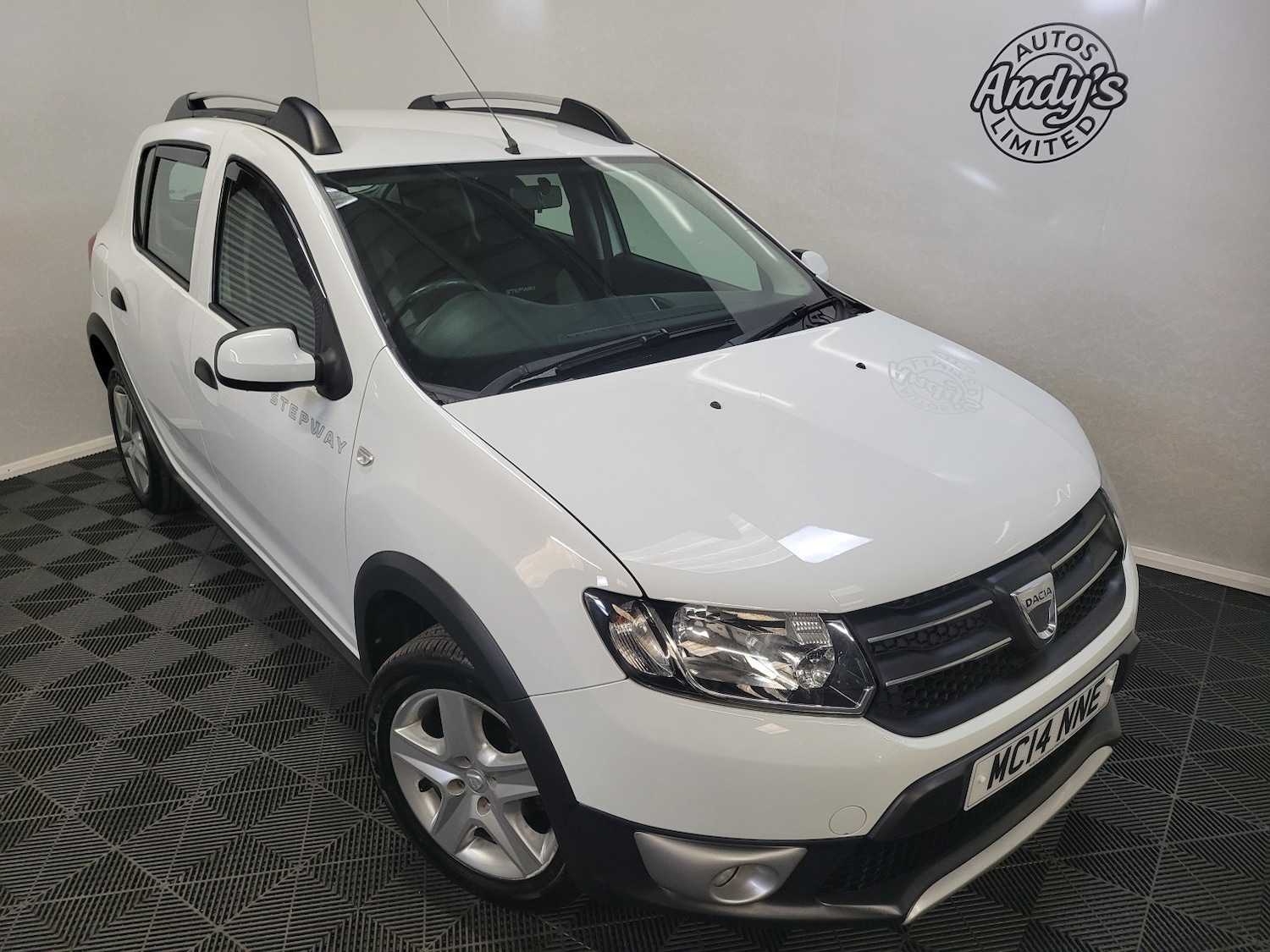 Used Dacia Sandero Stepway 2014 for sale - 77973766: Photo 3