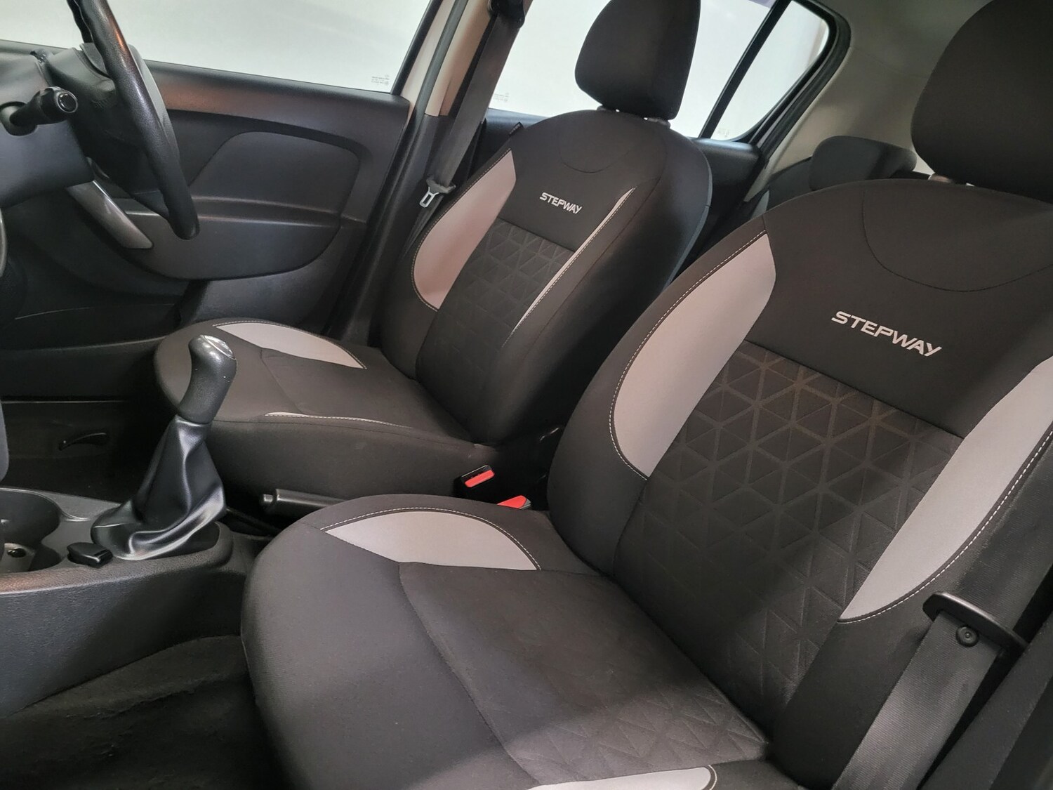 Used Dacia Sandero Stepway 2014 for sale - 77973766: Photo 35