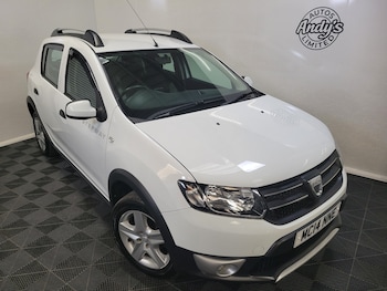 Used Dacia Sandero Stepway 2014 for sale - 77973766: Photo